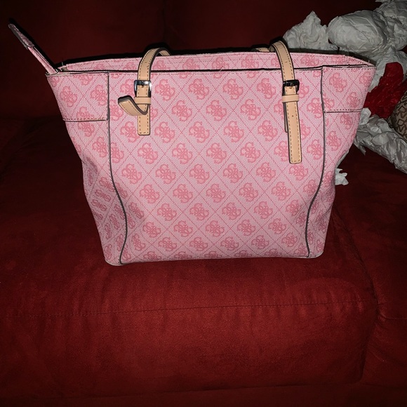 Pink Guess bag. Bought from New York. - Picture 3 of 3